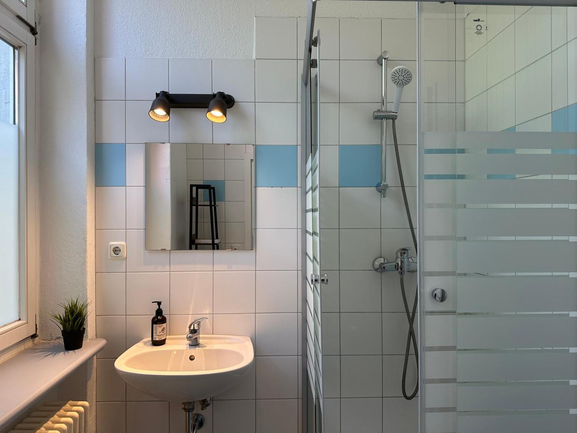 Blue Doors Hostel Altstadt Росток Экстерьер фото